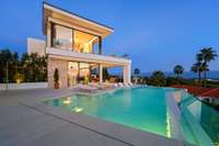 living - Casa / villa de 577m² con 428m² terraza en venta en Quinta - gallery thumbnail - 3