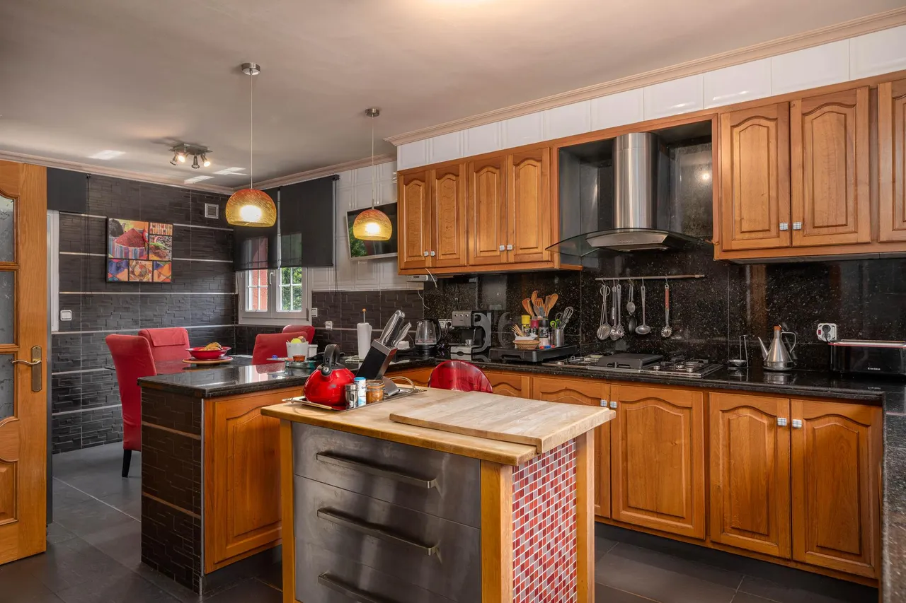 living - 310m² house / villa for sale in Palau, Girona - gallery - 5