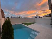 living - 301m² house / villa for sale in La Moraleja Urbanización - gallery thumbnail - 7