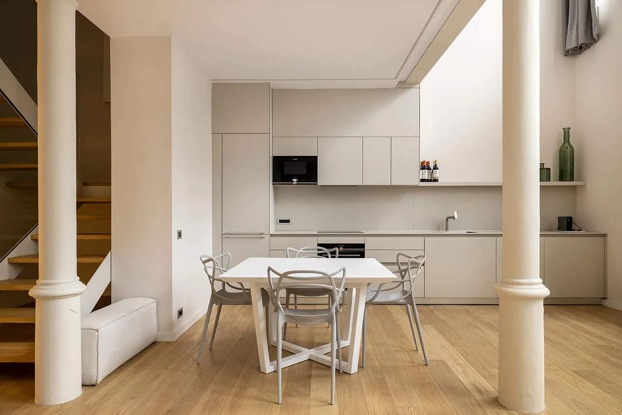 living - Piso de 173m² en alquiler en El Born, Barcelona - gallery - 10