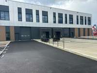 logistics - Light Industrial Premises / Offices For Rent - gallery thumbnail - 10