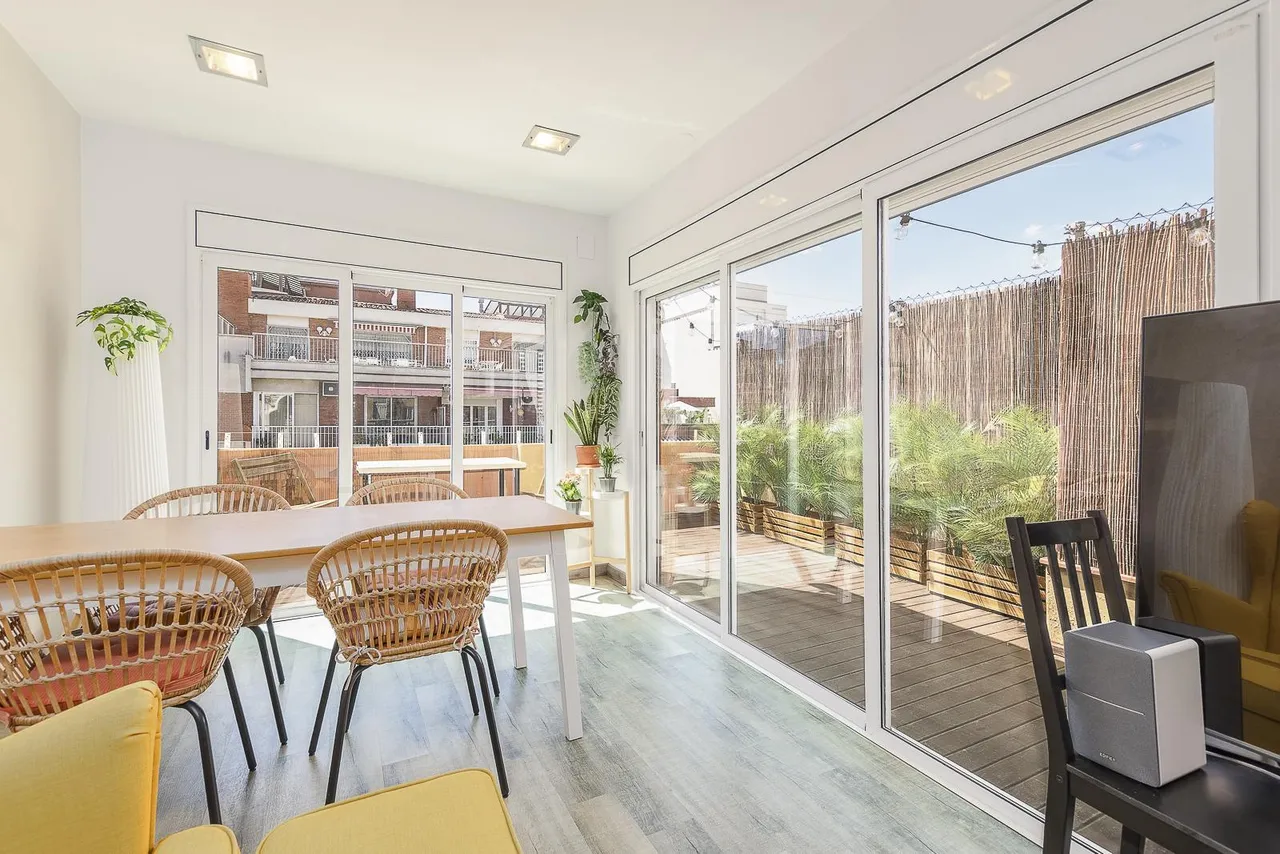 living - Ático de 90m² con 20m² terraza en venta en Sant Antoni - gallery - 7