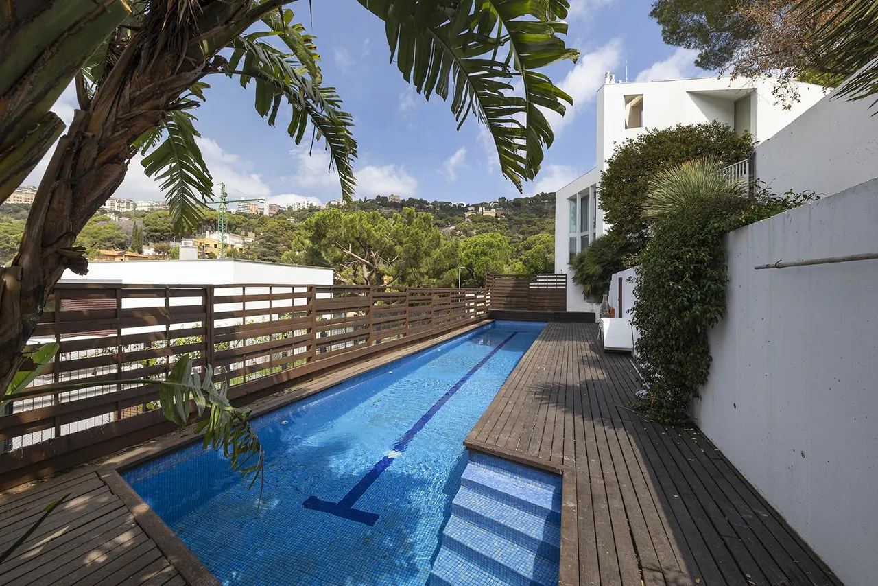 living - 443m² house / villa for rent in Sarrià, Barcelona - gallery - 2