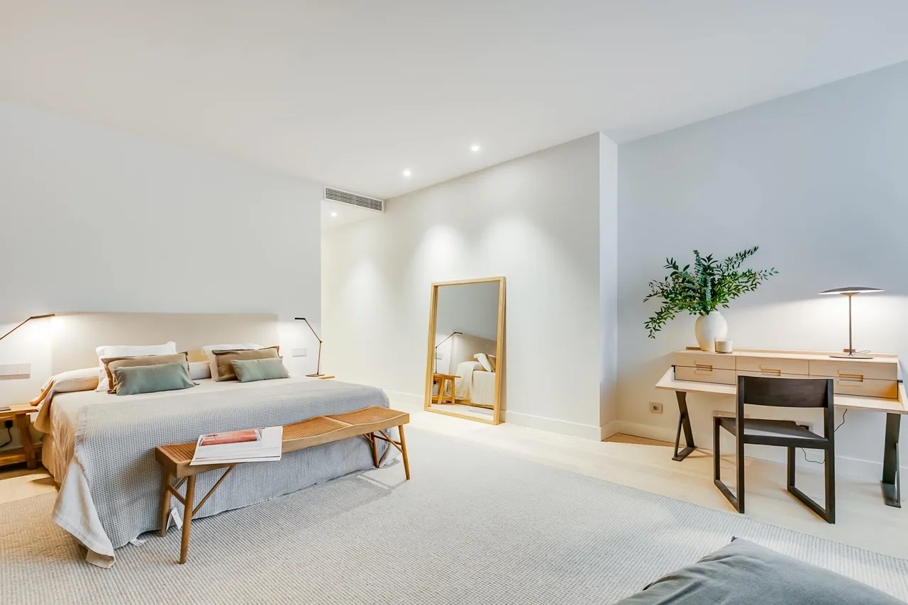 living - Castellana Residences - gallery - 8