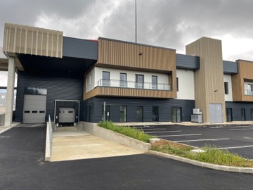 logistics - Light Industrial Premises / Offices For Rent - featured