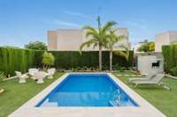 living - 250m² house / villa for sale in Bétera, Valencia - gallery thumbnail - 9