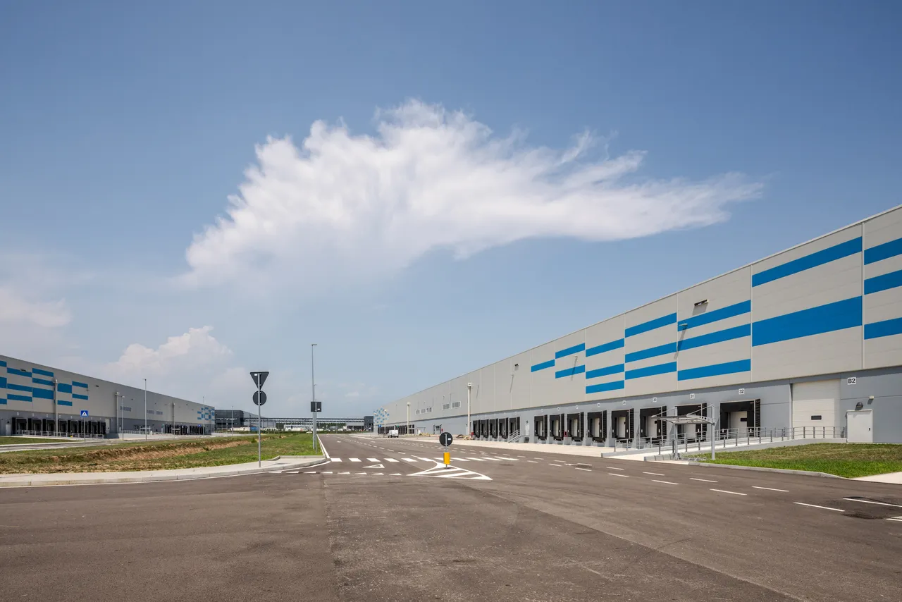 logistics - West Novara - Logistics - Dils - gallery - 8