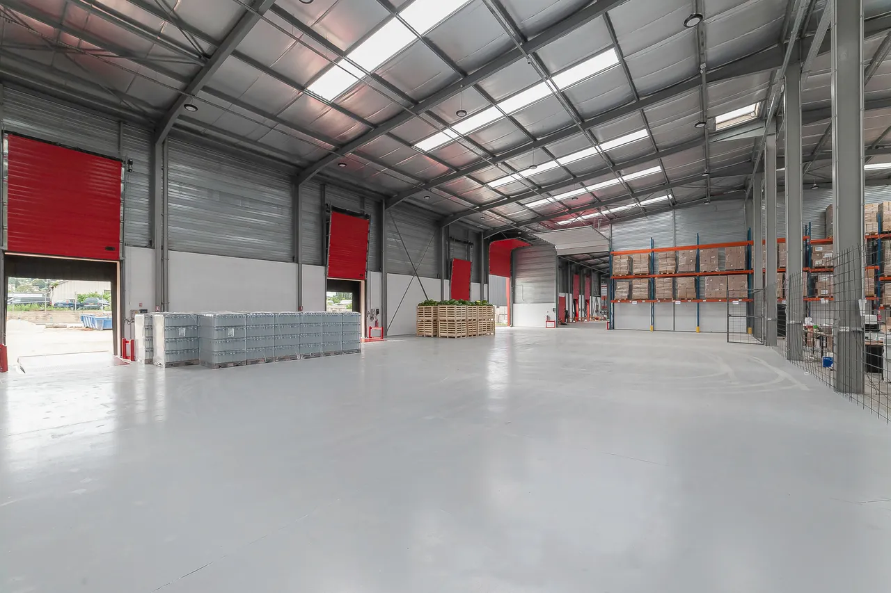 logistics - Light Industrial Premises / Offices For Rent - gallery - 6