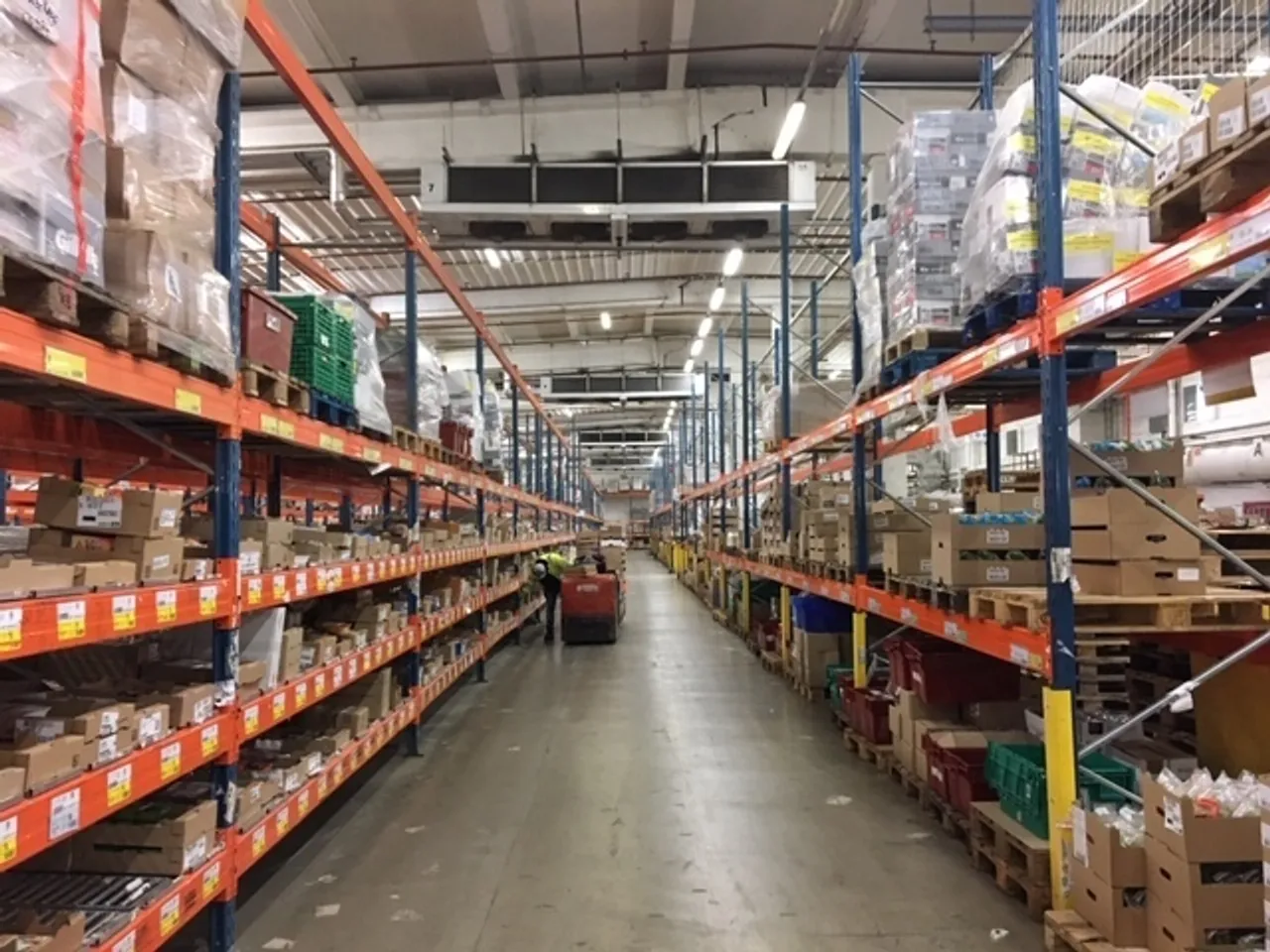 logistics - Logistics Warehouse For Rent - gallery - 5
