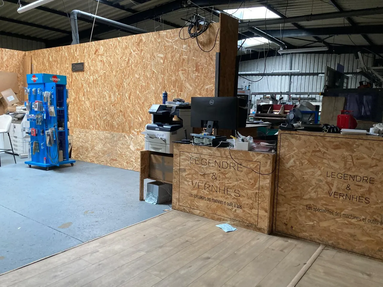 logistics - Light Industrial Premises / Offices For Sale - gallery - 9
