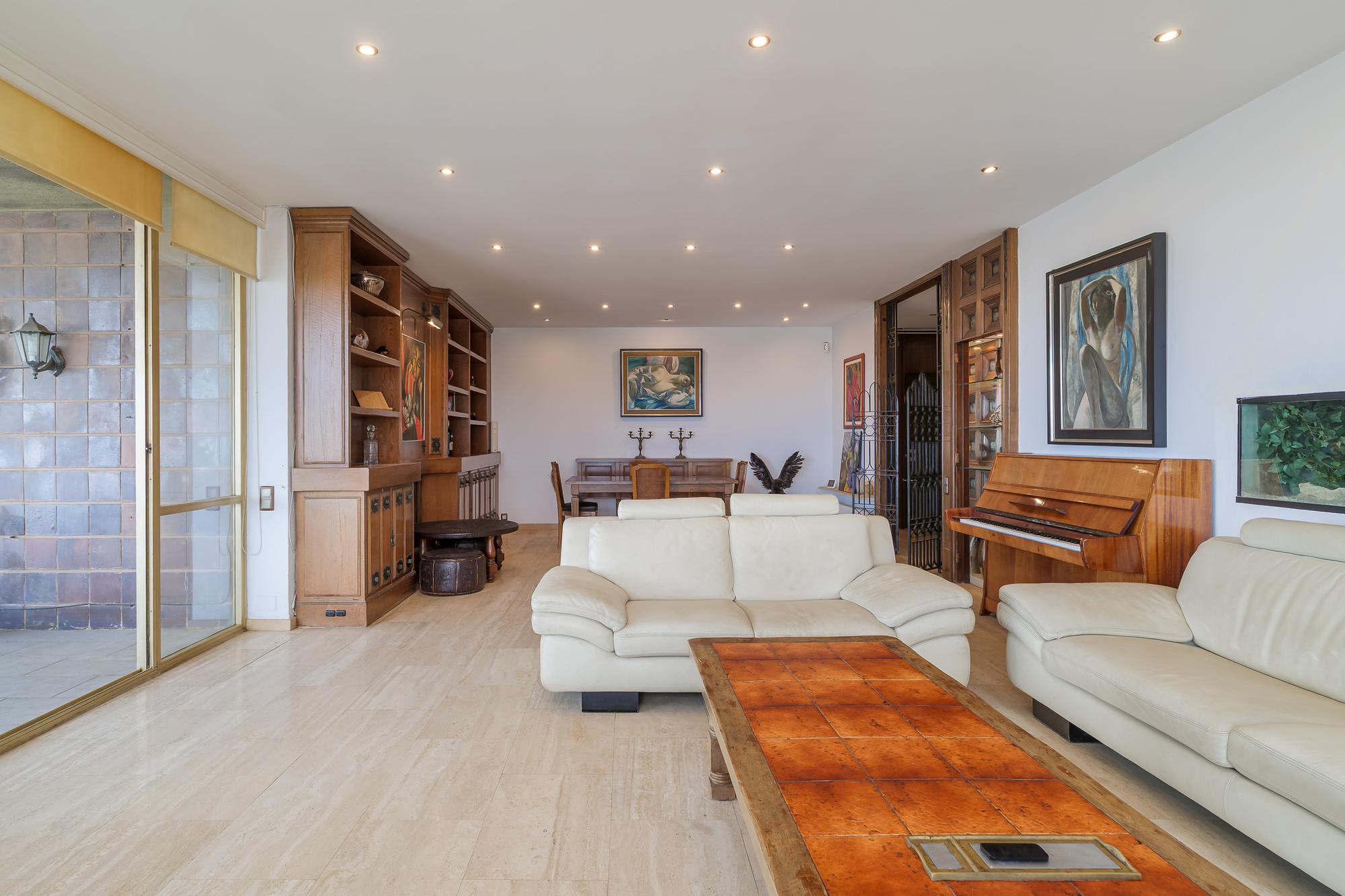 living - Piso de 216m² con 28m² terraza en venta en Pedralbes - gallery thumbnail - 10