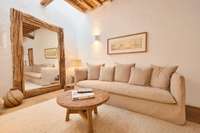 living - 878m² house / villa for sale in San Antonio - gallery thumbnail - 8