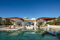living - 820m² house / villa with 427m² terrace for sale in Nueva Andalucía - gallery thumbnail - 2