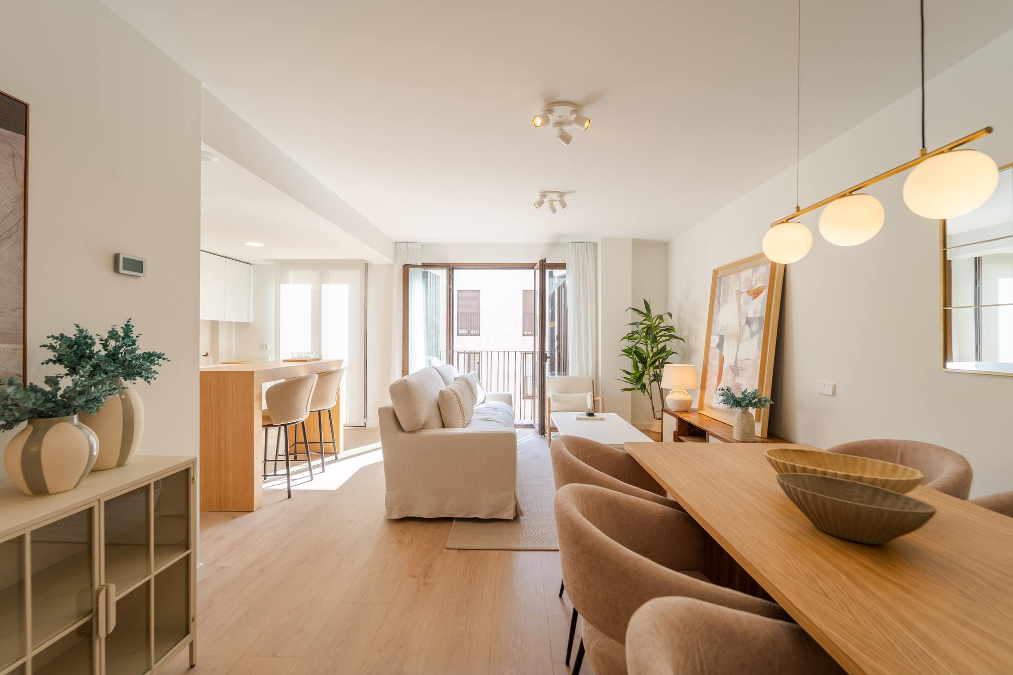living - Piso de 115m² en venta en El Mercat, Valencia - gallery thumbnail - 3