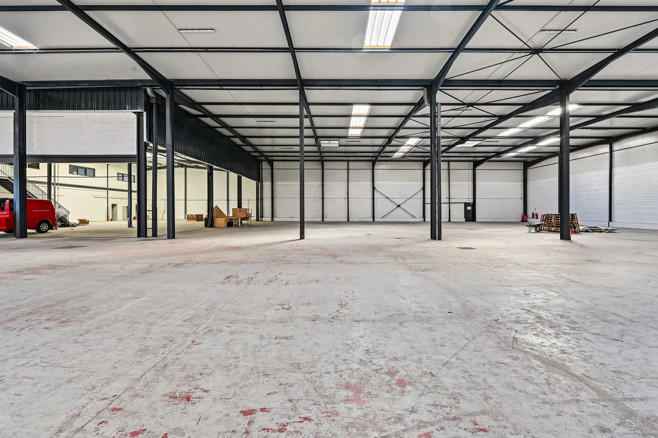 logistics - Activités / Bureaux À Louer - gallery - 2
