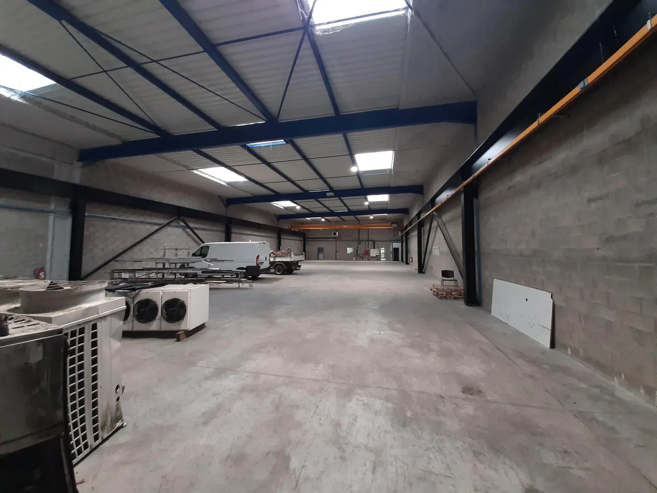 logistics - Activités / Bureaux À Louer - gallery - 2