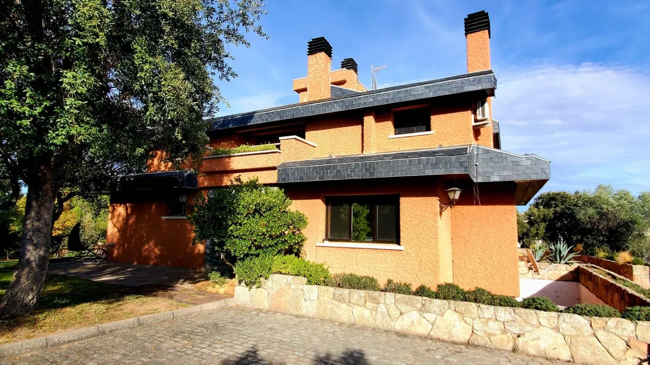 living - 512m² house / villa for sale in Ciudalcampo, Madrid - gallery - 3