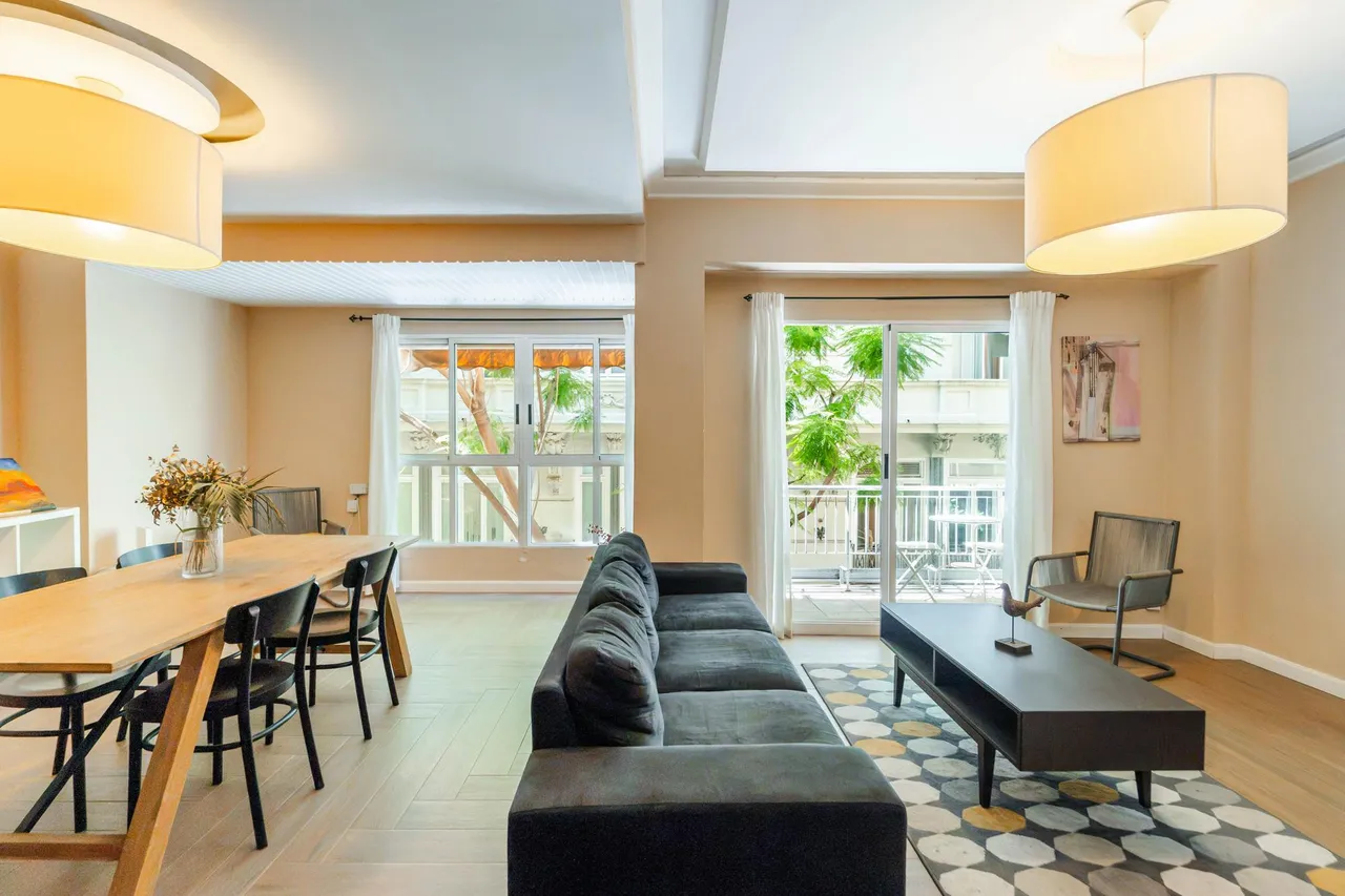 living - Piso de 132m² con 12m² terraza en venta en El Mercat - gallery - 2