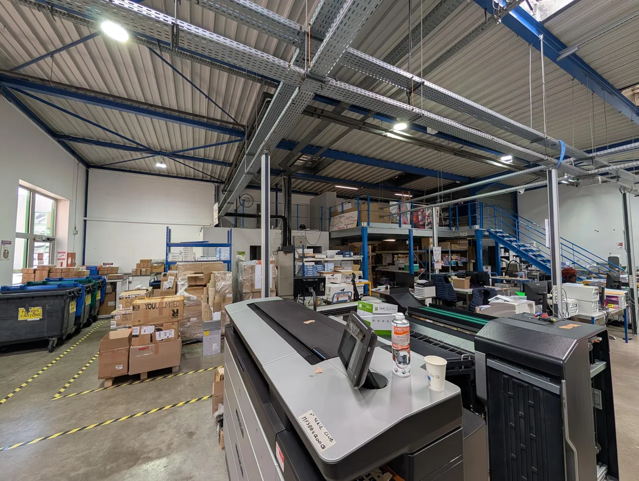 logistics - Light Industrial Premises / Offices For Rent - gallery - 4