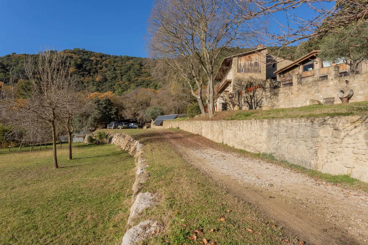 living - Casa rural de 775m² en venta en Pla de l'Estany, Girona - gallery - 9