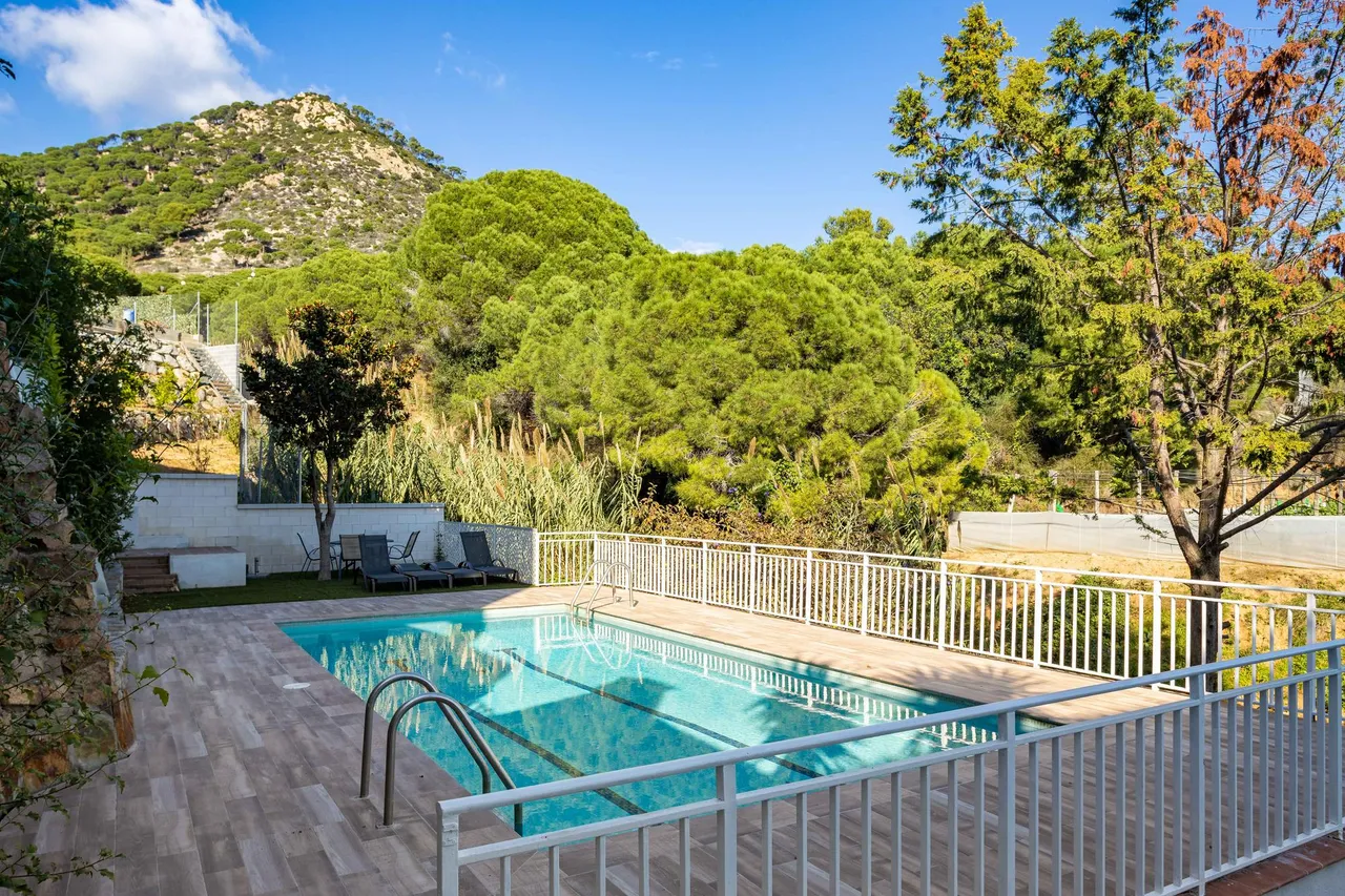 living - Masía de 343 m² en venta en Cabrils, Barcelona - gallery - 6