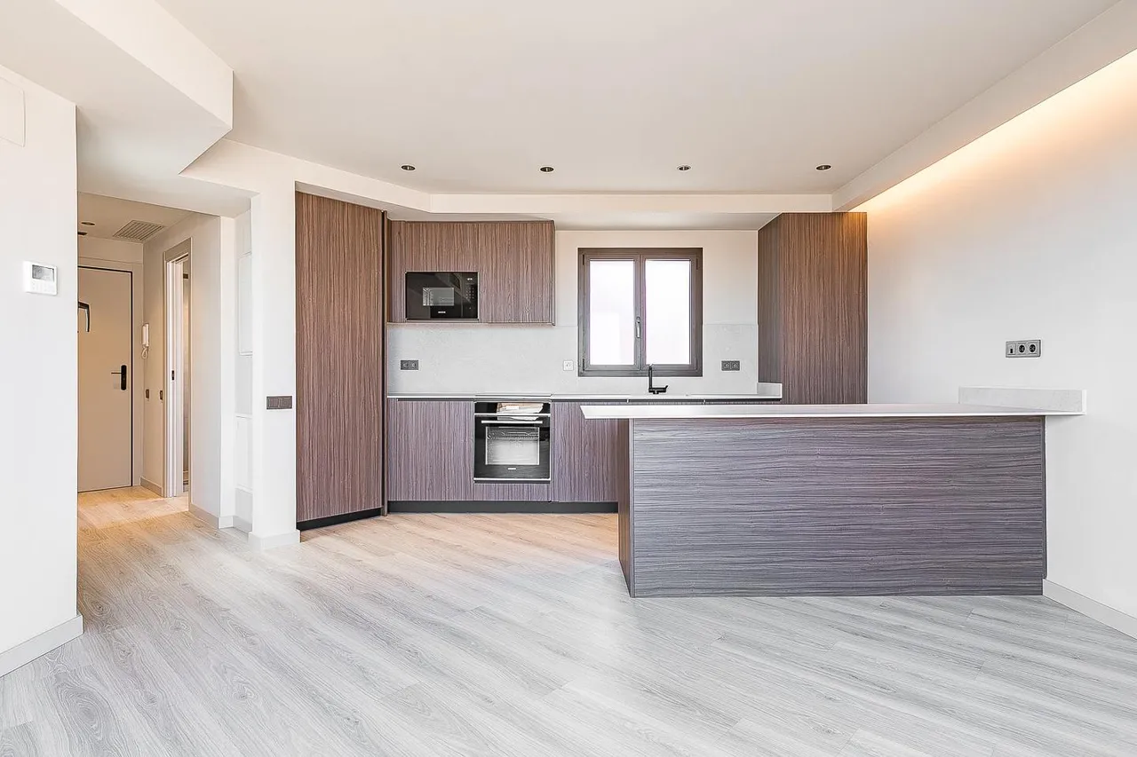 living - Ático de 70m² con 69m² terraza en venta en Eixample Derecho - gallery - 3