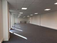 logistics - Activités / Bureaux À Louer - gallery thumbnail - 8