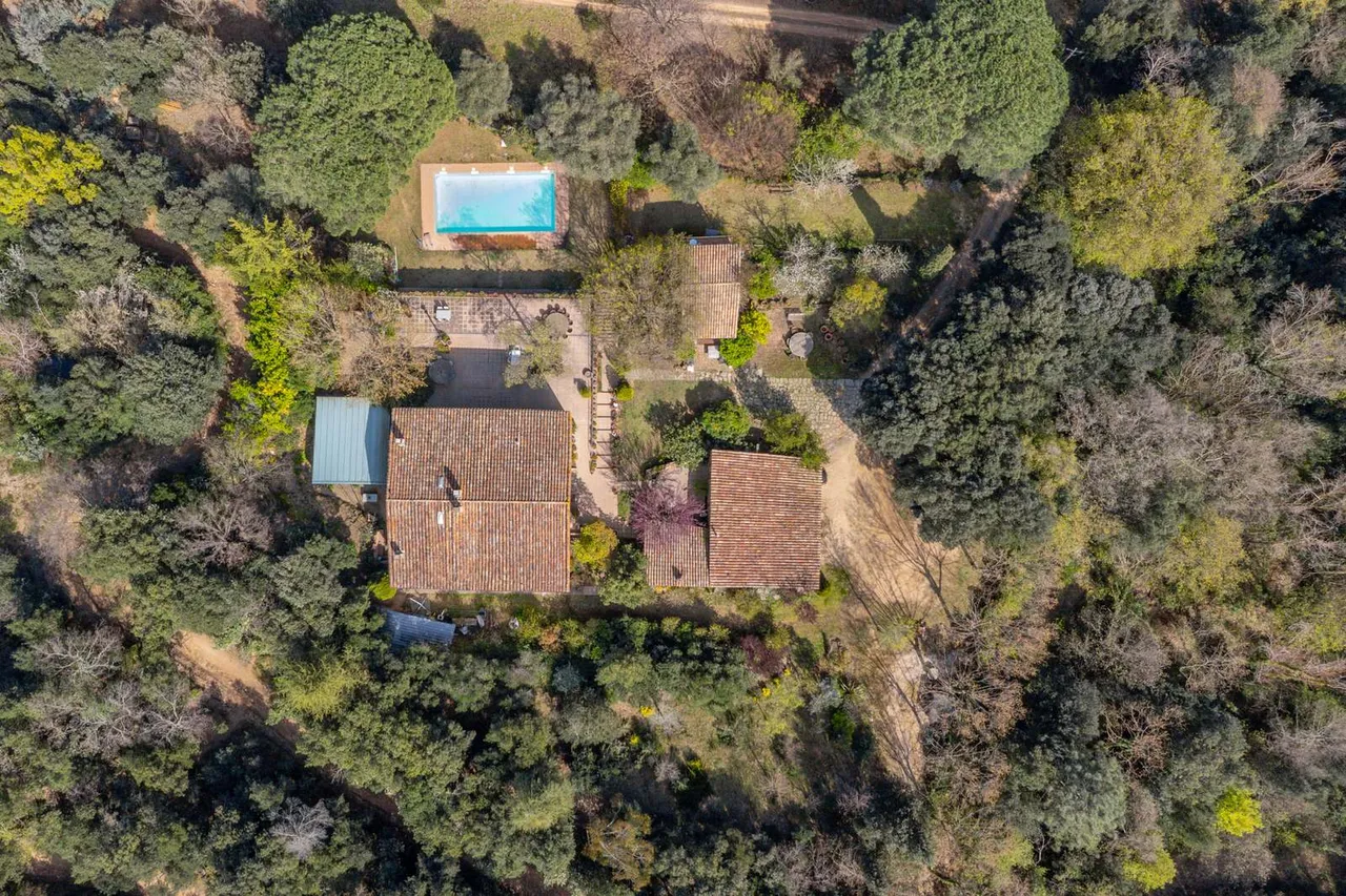 living - Casa rural de 974m² en venta en La Selva, Girona - gallery - 2