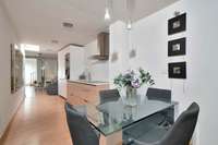 living - Edificio de 135m² con 58m² terraza en venta en Marbella Centro - gallery thumbnail - 6