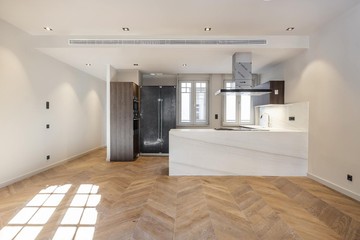 living - Piso de 90m² en alquiler en El Born, Barcelona - featured