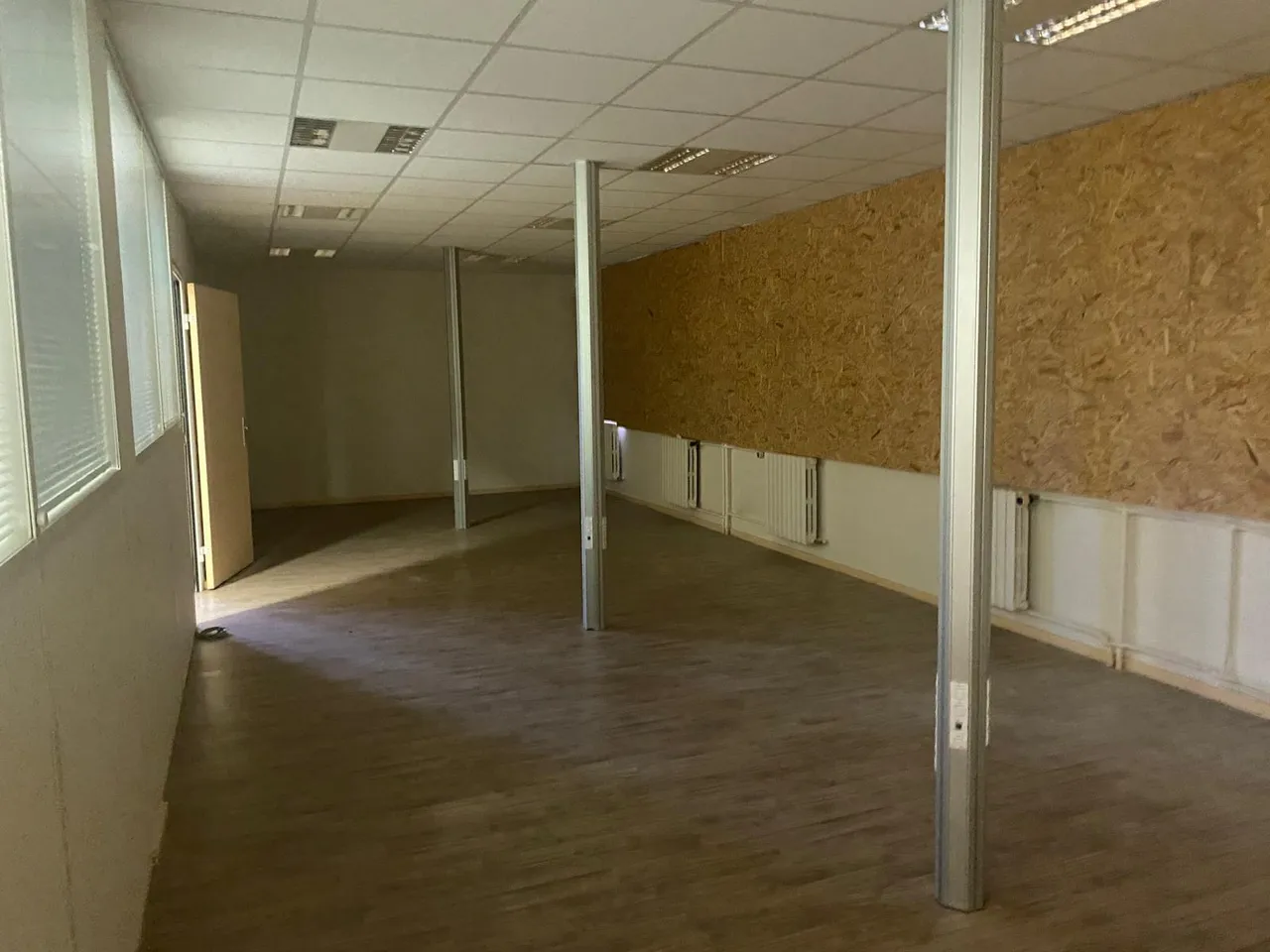 logistics - Light Industrial Premises / Offices For Rent - For Sale - gallery - 7
