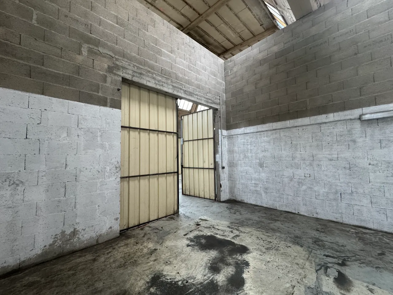 logistics - Warehouse For Sale - gallery - 6