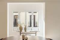 living - Piso de 234m² en venta en Almagro, Madrid - gallery thumbnail - 3