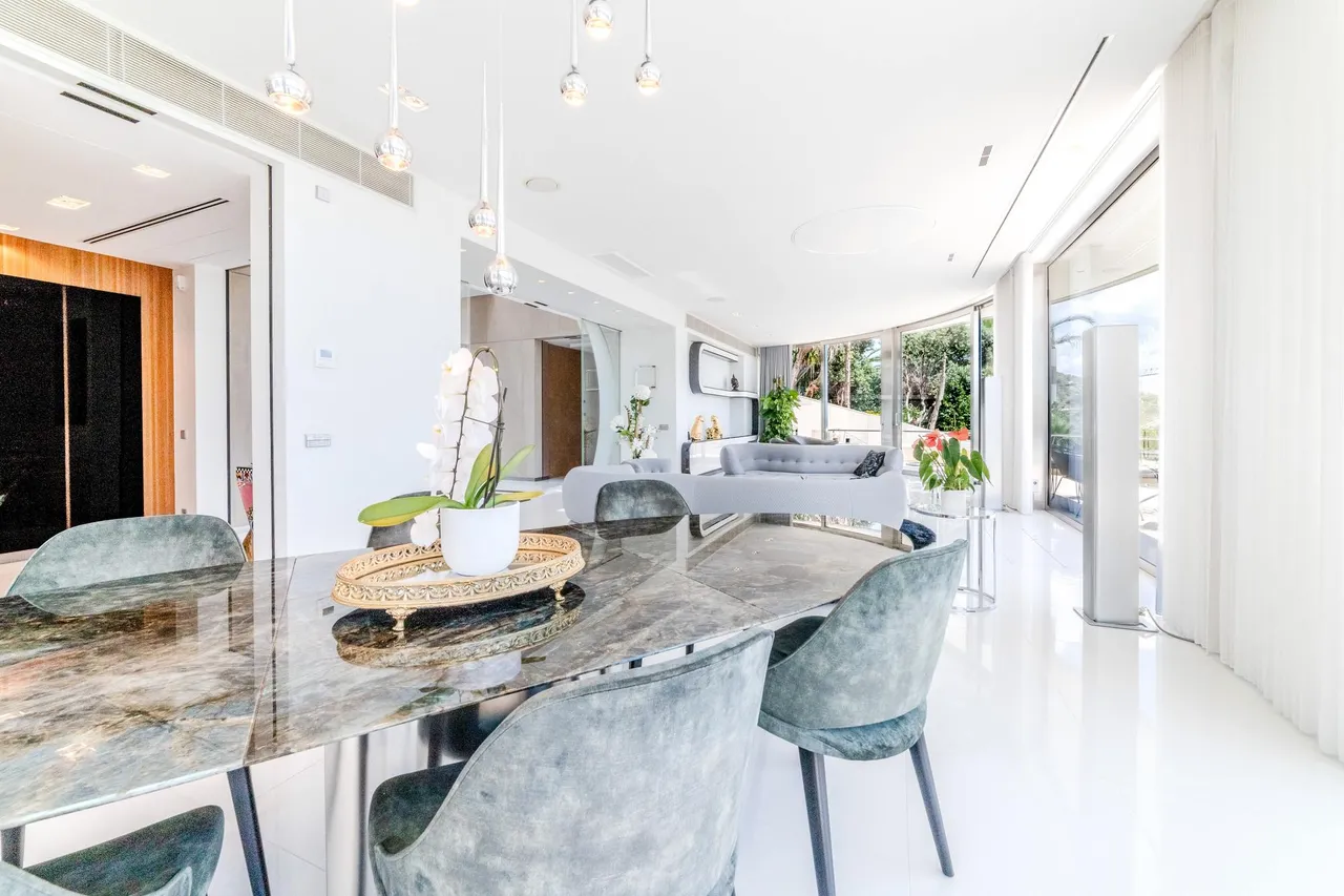 living - 615m² house / villa for sale in Terramar, Barcelona - gallery - 9
