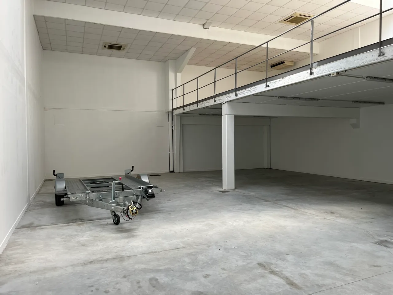logistics - Activités / Bureaux À Louer - gallery - 3
