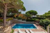 living - 232m² house / villa for sale in Calella de Palafrugell - gallery thumbnail - 8