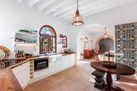 living - Casa / villa de 376m² en alquiler en Palma de Mallorca - gallery thumbnail - 6