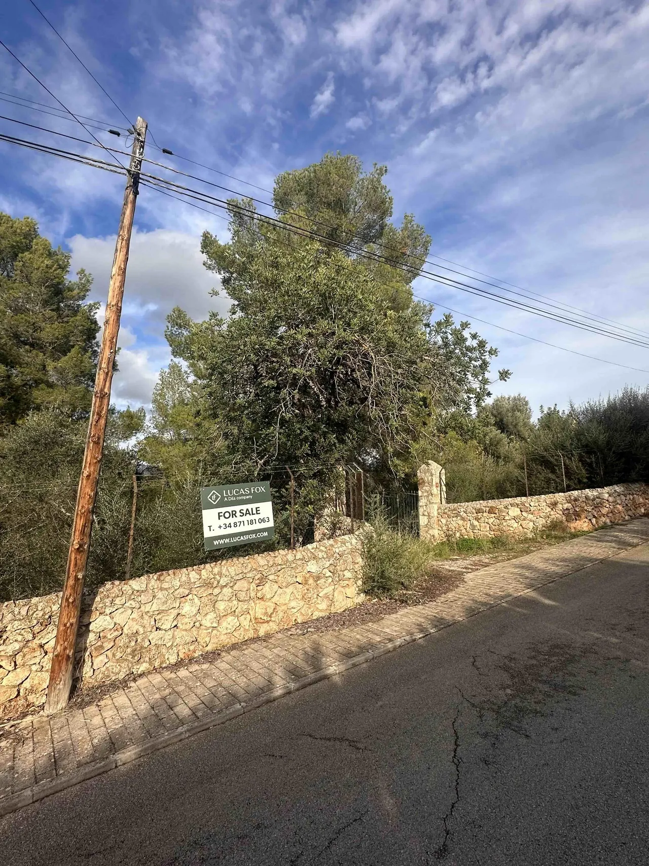 living - Parcela de 2,134m² en venta en Bunyola, Islas Baleares - gallery - 2