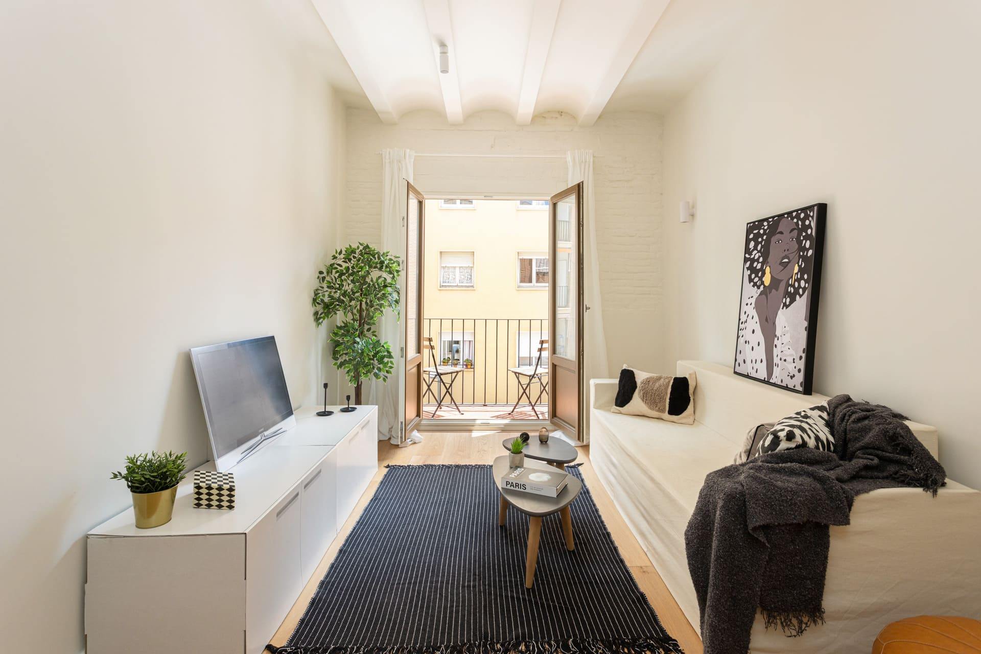 living - 82m² apartment for sale in Sants-Badal, Barcelona - gallery thumbnail - 1
