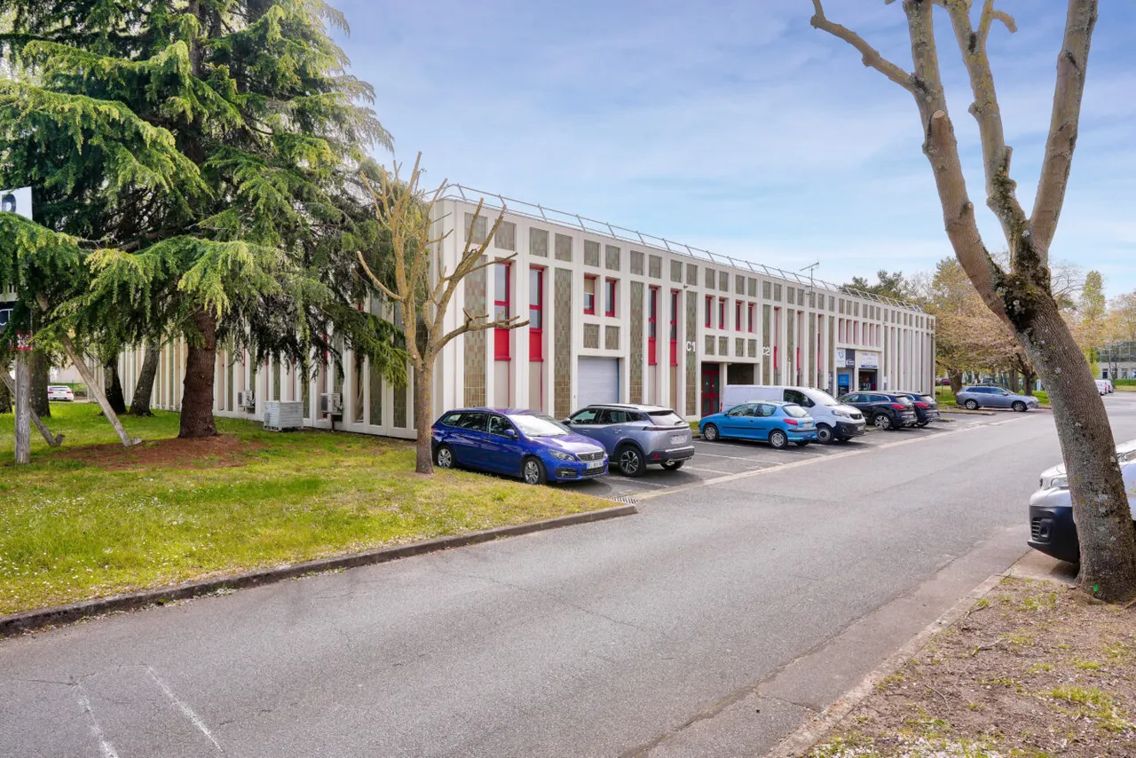 logistics - Activity Facility For Rent - gallery - 2