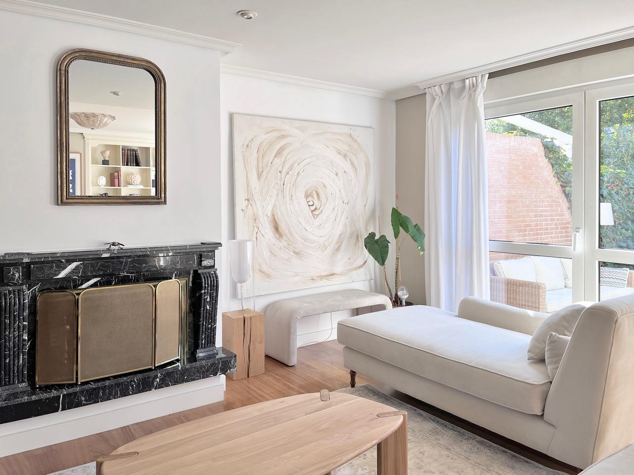 living - 350m² house / villa with 307m² garden for sale in Majadahonda - gallery thumbnail - 10