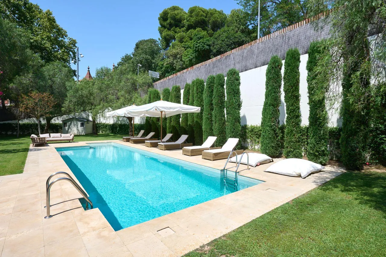 living - 752m² house / villa for sale in Alella, Barcelona - gallery - 5