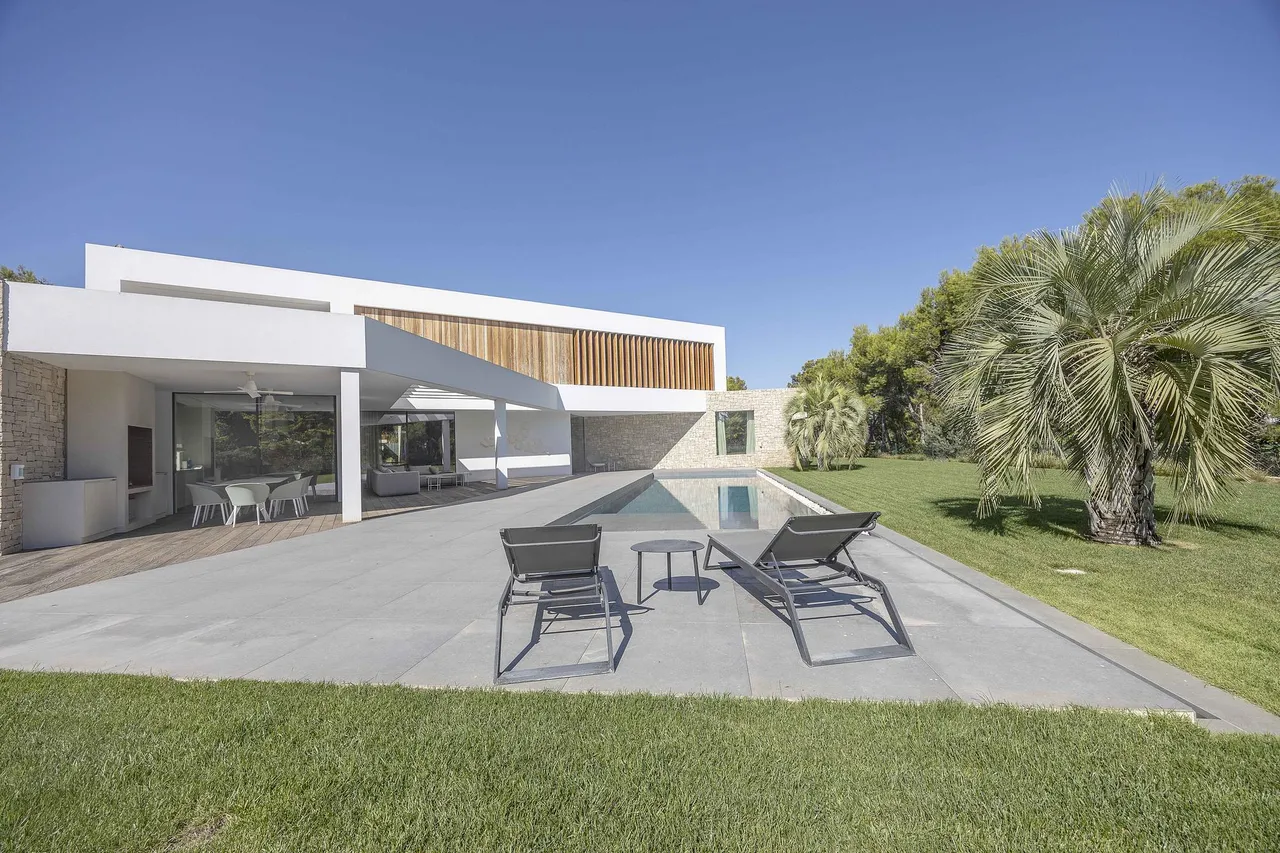 living - 793m² house / villa for sale in Bétera, Valencia - gallery - 5