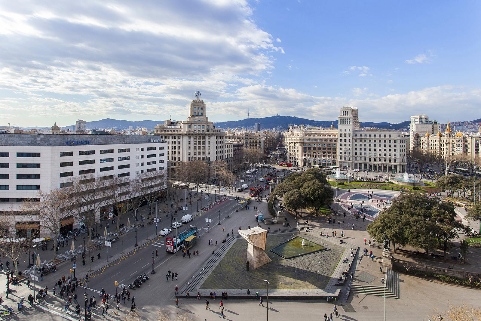 living - Ático de 250m² con 40m² terraza en alquiler en Eixample Derecho - gallery thumbnail - 9