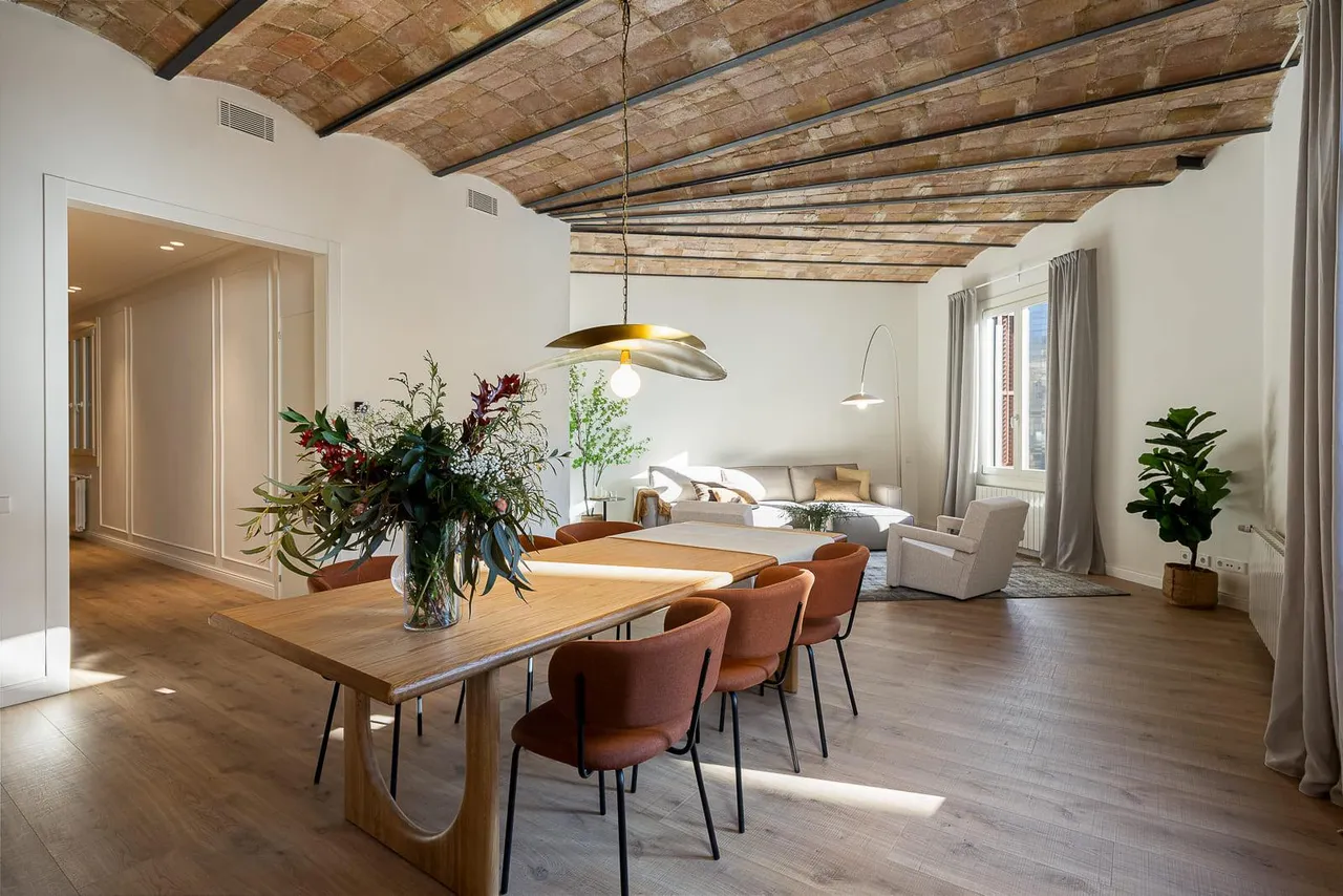living - 231m² apartment with 9m² terrace for sale in Eixample Right - gallery - 2
