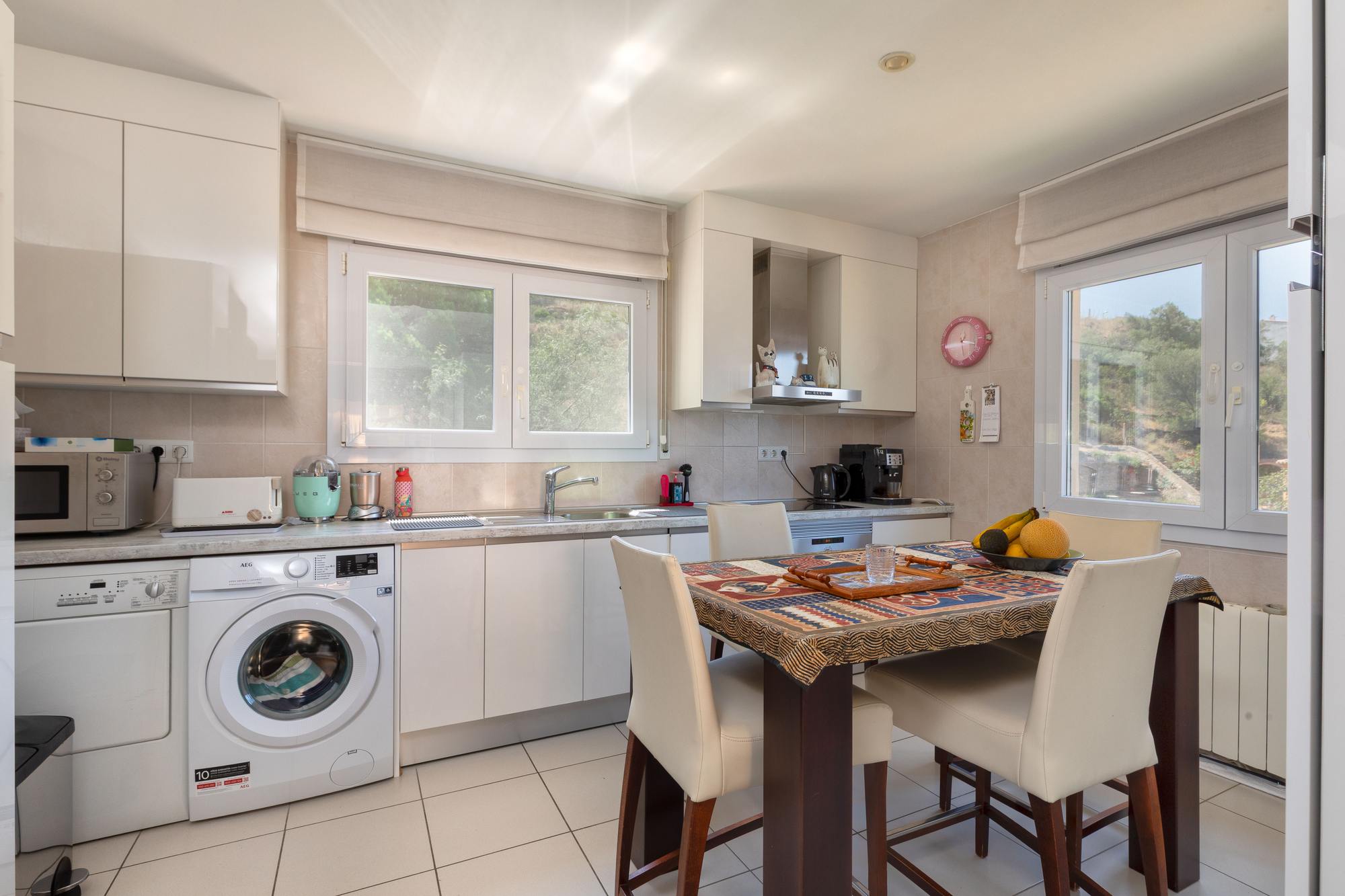 living - 605m² house / villa for sale in El Port de la Selva - gallery thumbnail - 9