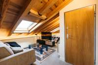 living - Ático de 62m² en alquiler en La Latina, Madrid - gallery thumbnail - 2