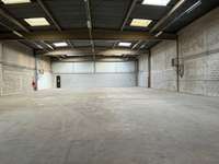 logistics - Entrepôt À Louer - gallery thumbnail - 2