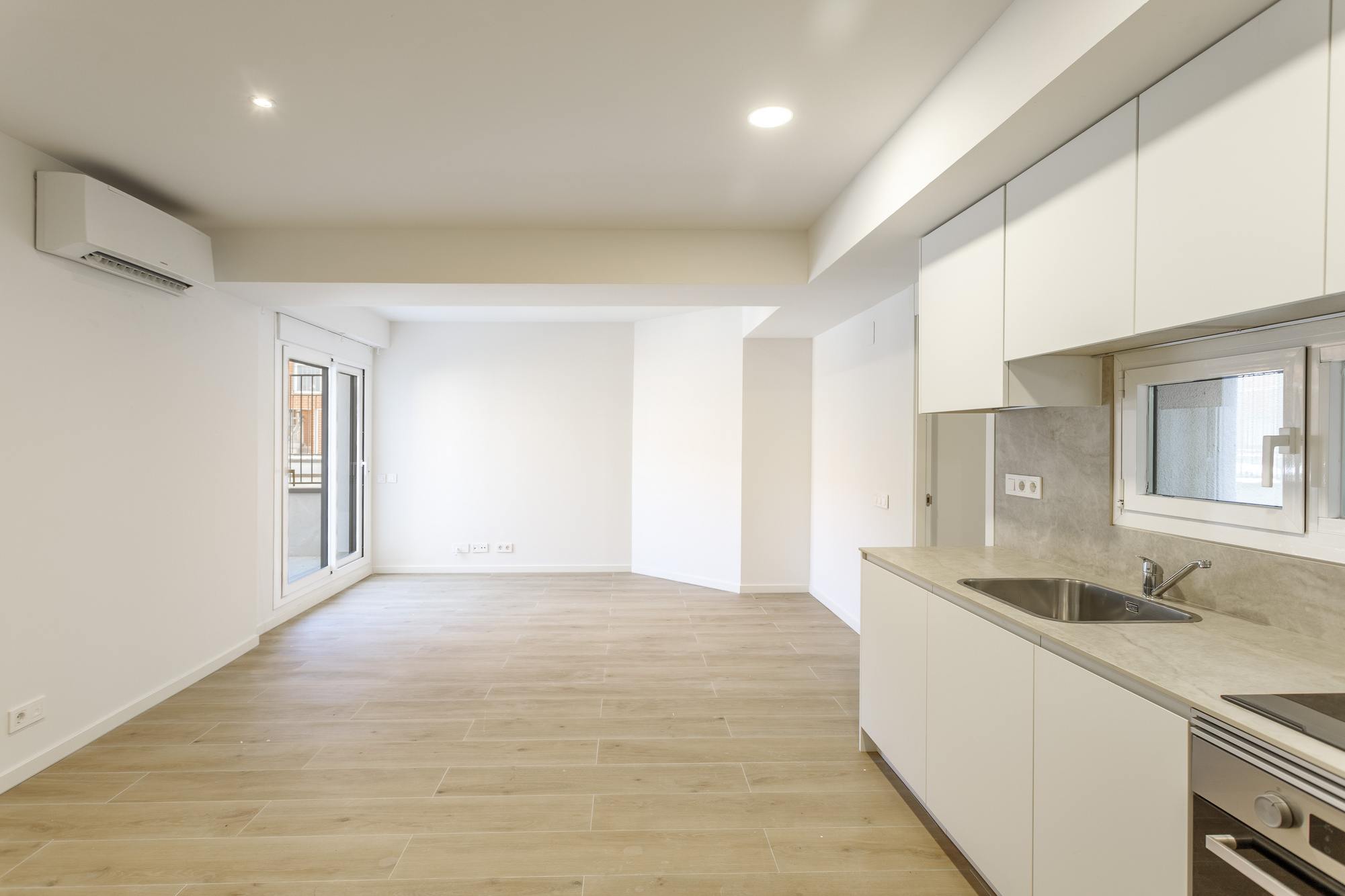 living - Piso de 72m² con 16m² terraza en alquiler en Ventilla - Almenara - gallery thumbnail - 8