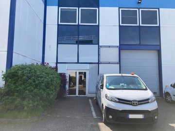 logistics - Mixte Activités / Bureaux À Louer - featured